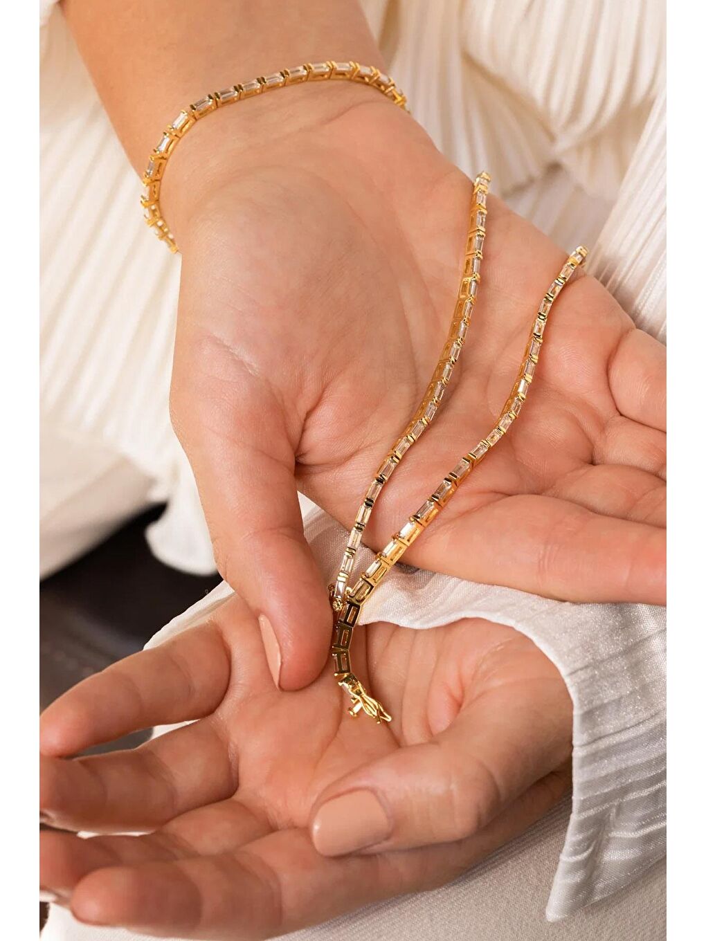 Sarı Macy Uzun Taşlı Modern Su Yolu Bileklik-7 mm Taşlı-5