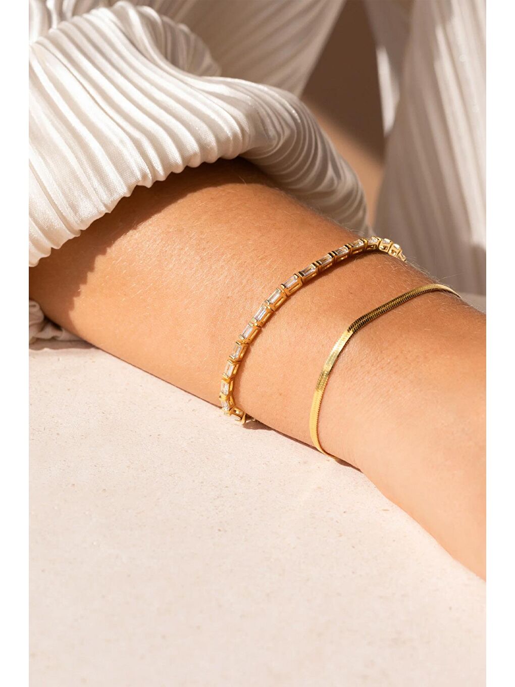 Sarı Macy Uzun Taşlı Modern Su Yolu Bileklik-7 mm Taşlı-6