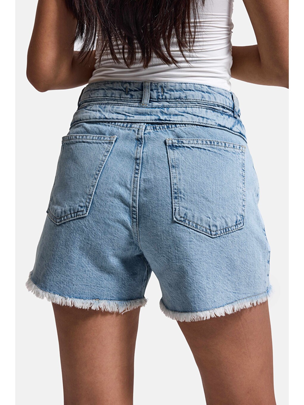 Mavi Kadın Jean Rengi 11s6-3 Relax Mom Kemer Detaylı Tasarım Denim Şort-4