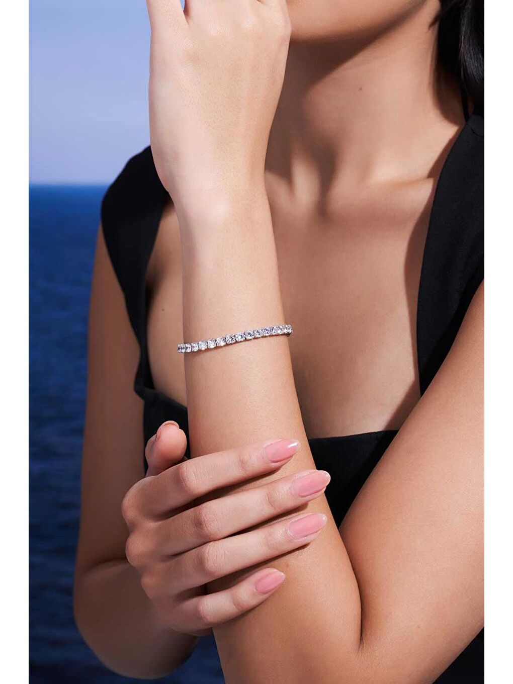 Gri Arianne Klasik Suyolu Bileklik- 3mm Taşlı-1