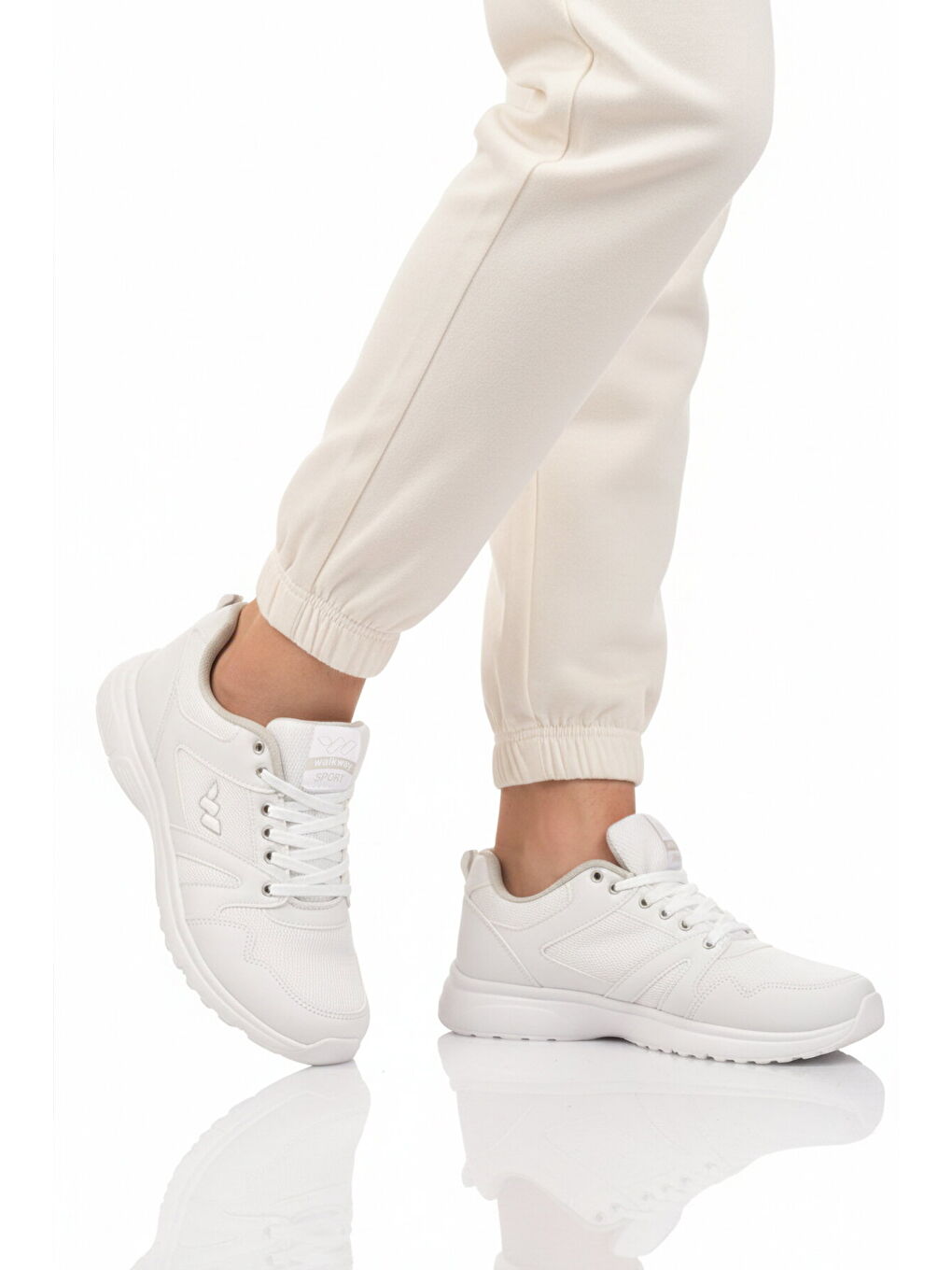 Beyaz Fileli Hafif Hava Alabilen Esnek Erkek Spor Ayakkabı 020 M