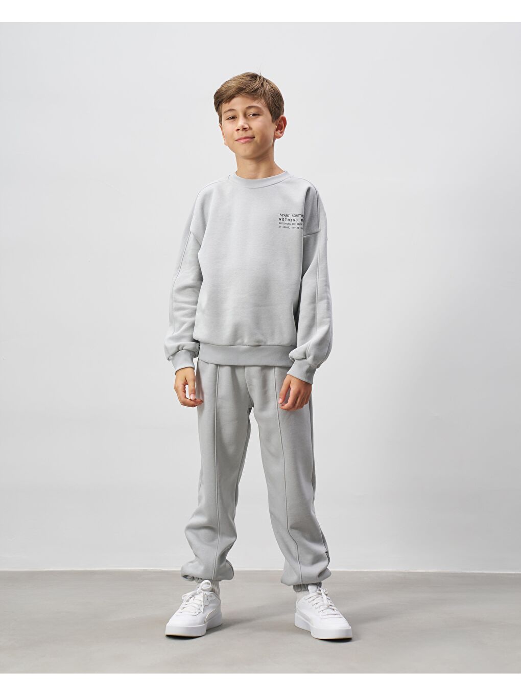 Erkek Çocuk Pamuklu Gri Basic Yazı Baskılı Sweatshirt Eşofman Alt-Üst Takım-2