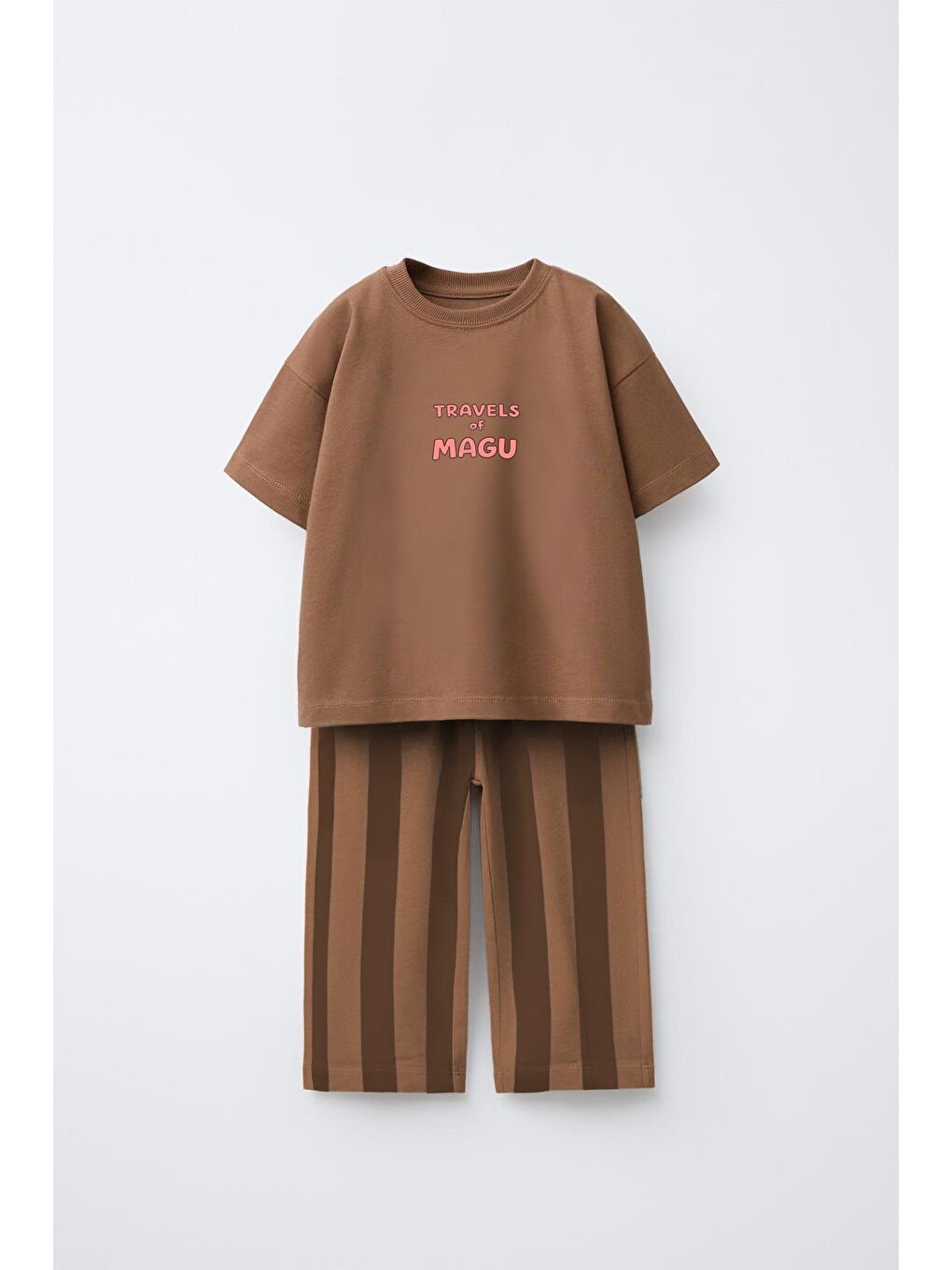 Unisex Çocuk Pamuklu Kahverengi Baskılı T-Shirt Ve Çizgili Pantolon Takım-1