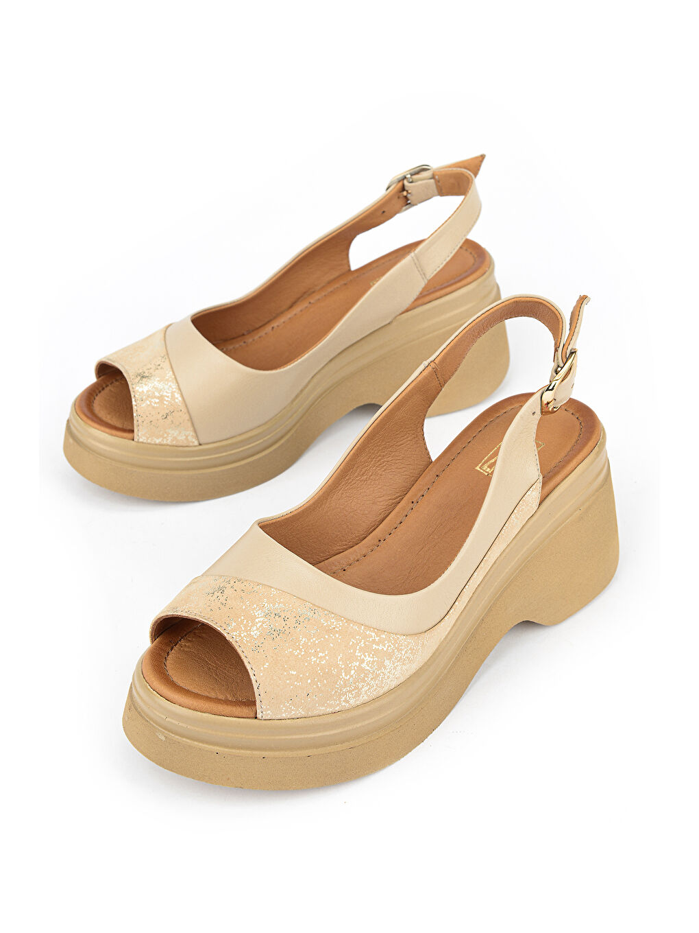 Kadın Hakiki Deri Dolgu Topuk Sandalet 161992Z64024 Bej-4