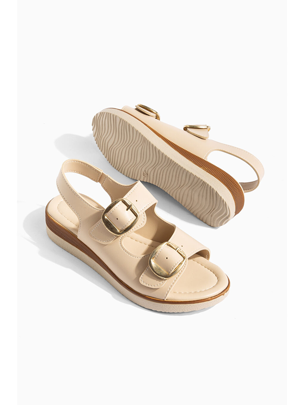 Bej D0763 Günlük Ortopedik Çift Bantlı Tokalı Kadın Sandalet