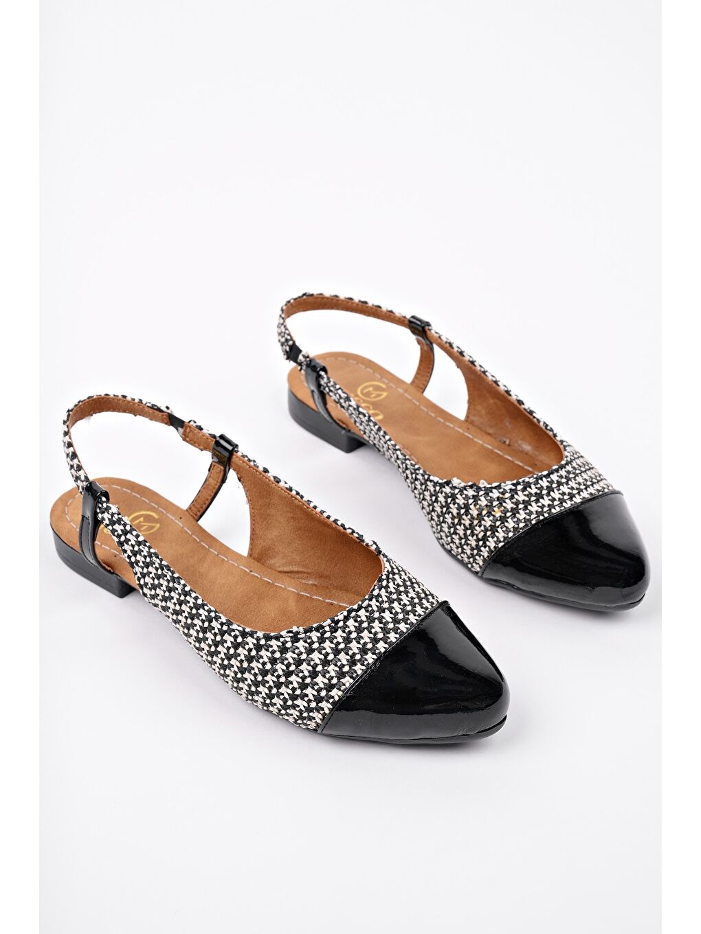 Siyah ROSHAN Arkası Açık Hasır Kadın Günlük Kısa Topuklu Ayakkabı-1