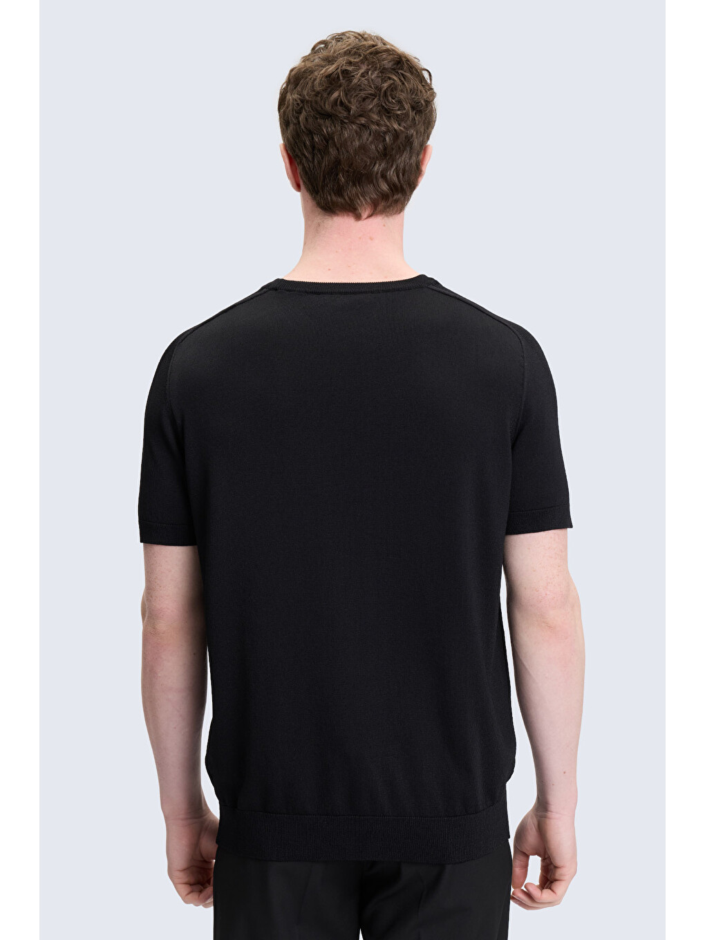 Siyah Regular Fit Bisiklet Yaka Rayon Tişört-2