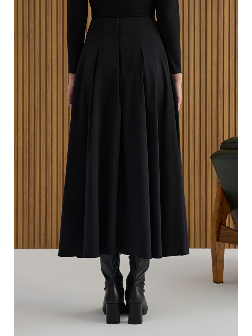 Siyah Pamuk Pileli Etek-4