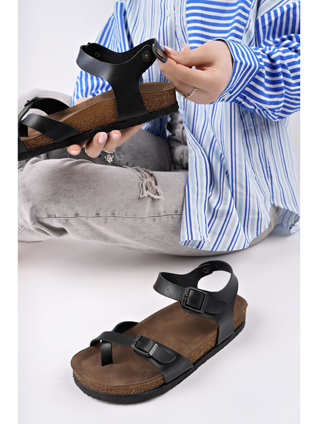 Siyah BLAUS Ayarlanabilir Kemerli Günlük Kadın Parmak Arası Sandalet-4