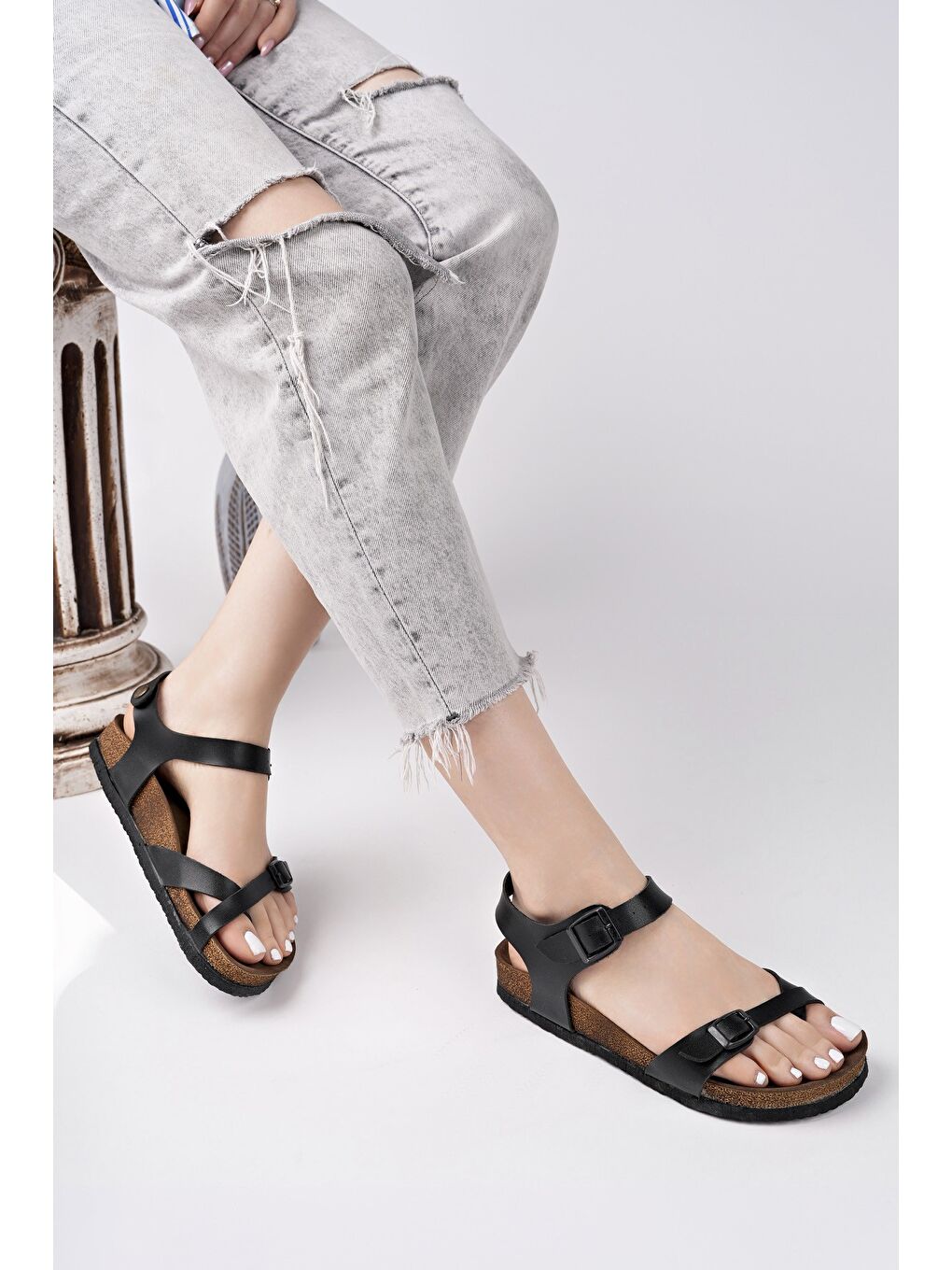 Siyah BLAUS Ayarlanabilir Kemerli Günlük Kadın Parmak Arası Sandalet-5