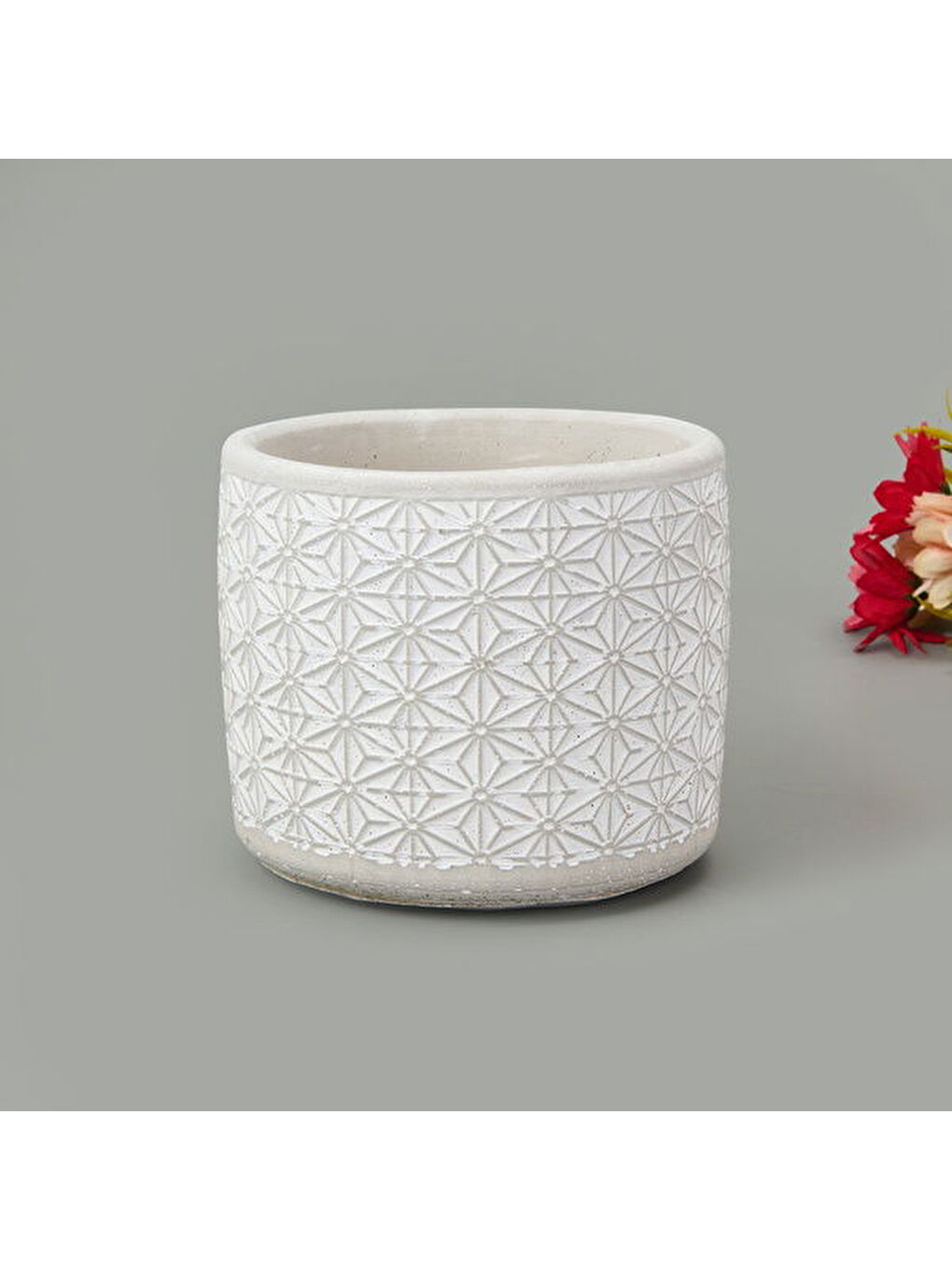 Yıldız Desenli Beton Saksı - Beyaz - 14x12,5 cm-2