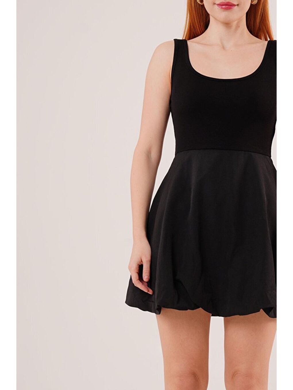 Kalın Askılı Balon Etek Siyah Mini Elbise-3