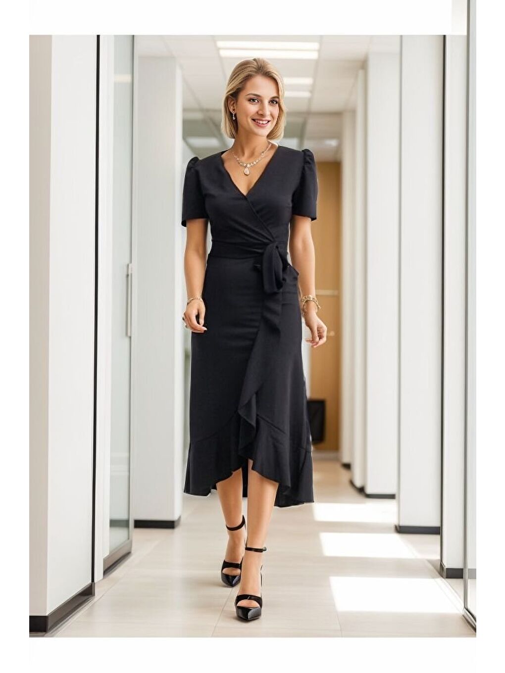 Siyah Kadın Kruvaze Yaka Midi Boy Kuşaklı Krep Elbise 120 Cm-1