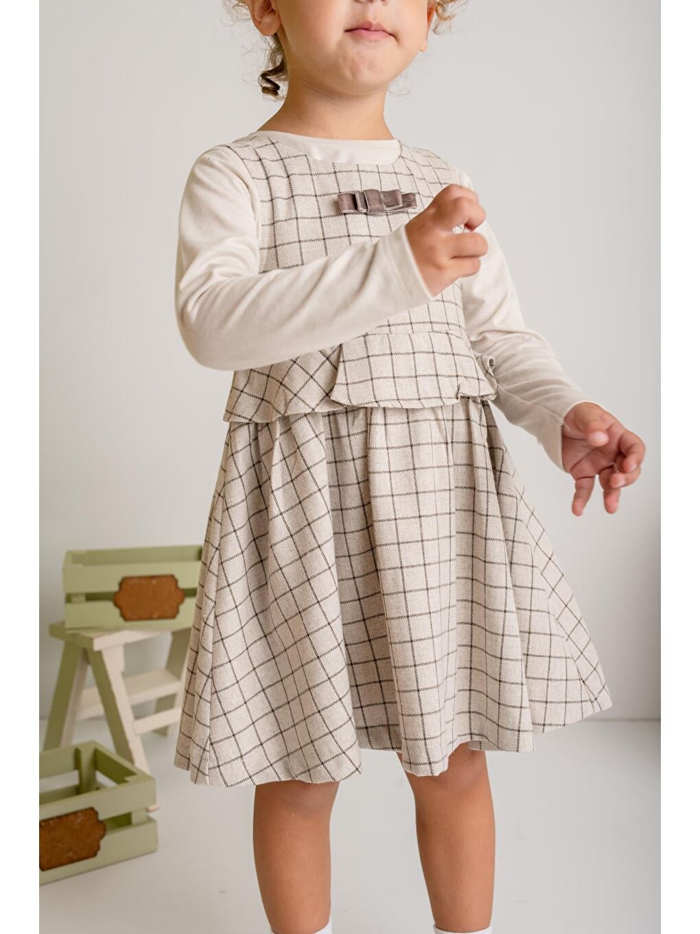 Kız Çocuk Fırfırlı Dokuma Elbise Ve Bluz Takım - Bej-1