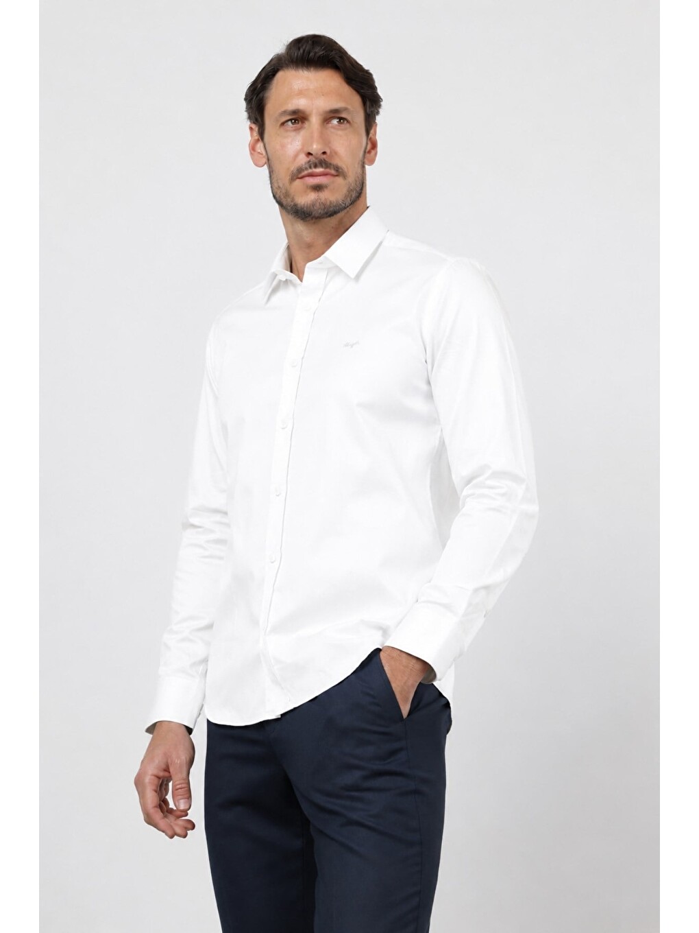 Beyaz Sert Yaka Uzun Kol Cepsiz Saten Slim Fit %100 Pamuk Gömlek 1004260424