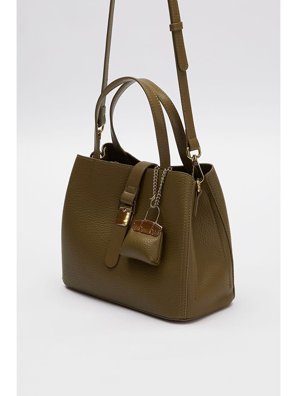 3 Gözlü Ek Askılı Charm Detay Yumuşak Deri Çanta 930647 Yeşil-1