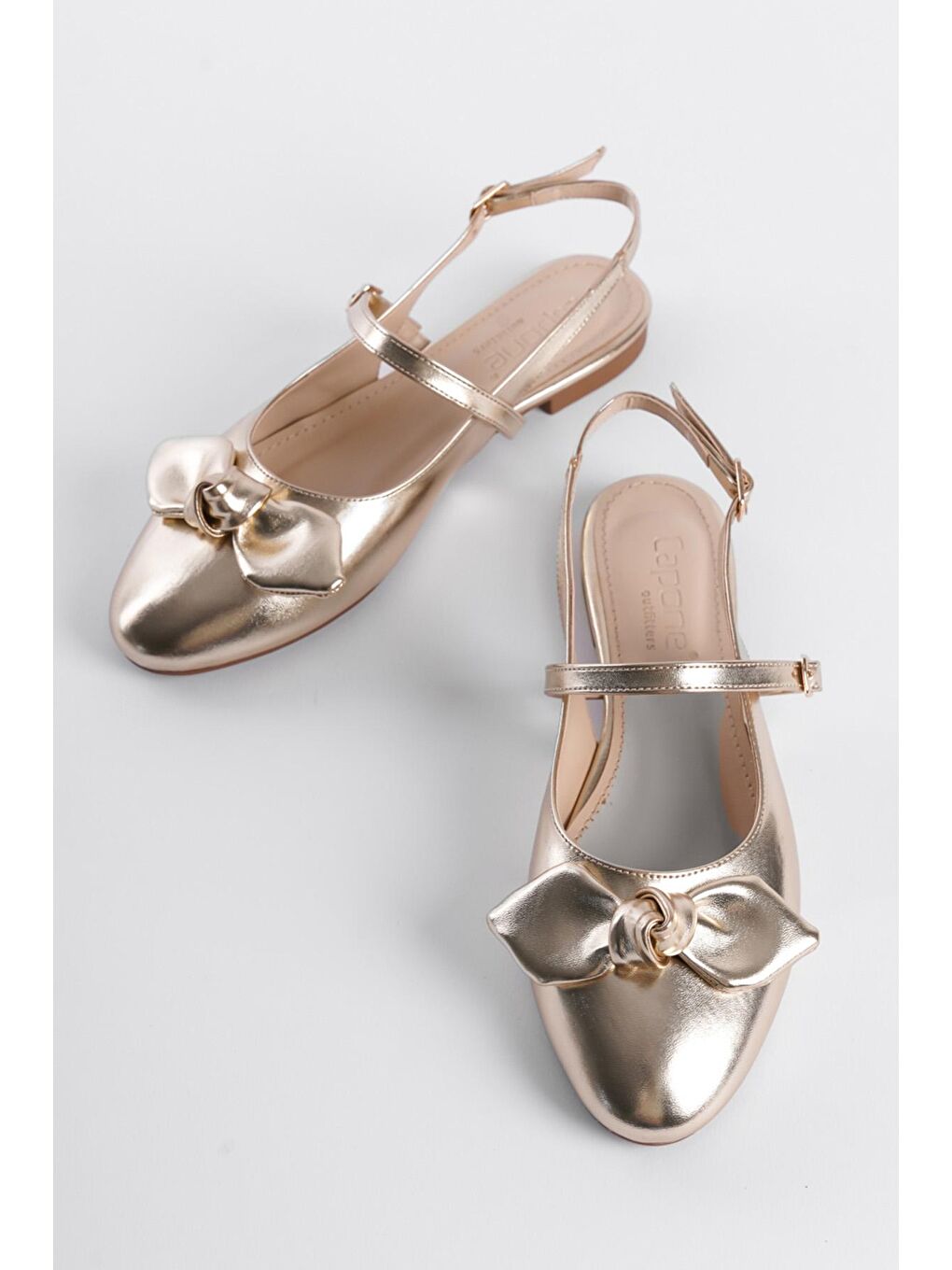 Sarı Arkası Açık Bantlı Oval Burunlu Fiyonk Detaylı Kadın Babet-3