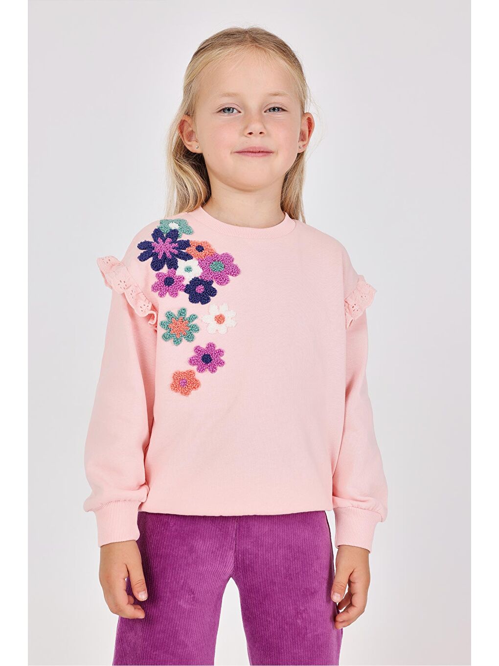 Pembe Kız Çocuk Süzüne Çiçek Nakışlı Sweatshirt