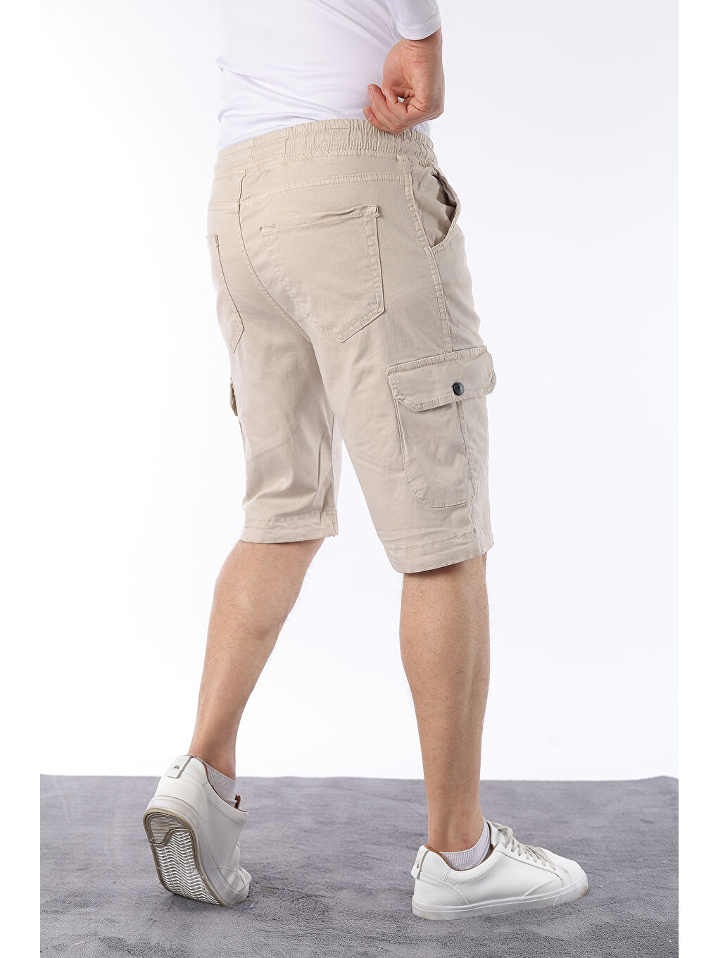 Bej Erkek Beli Lastikli Dikiş Detaylı Kargo Cep Kapri Şort-2