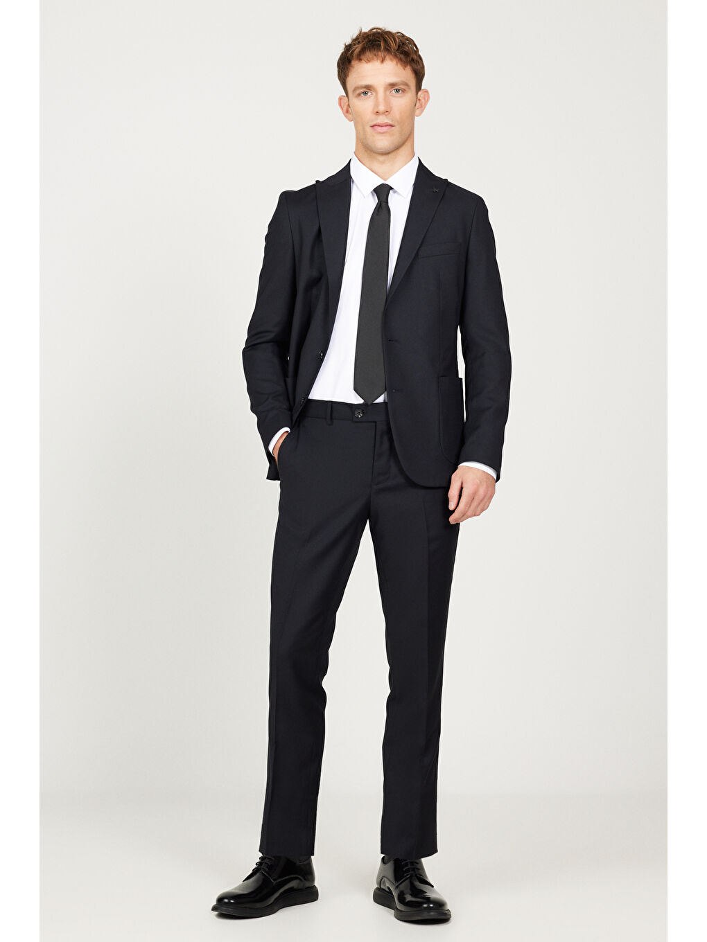 Erkek Lacivert Ekstra Slim Fit Dar Kesim Kırlangıç Yaka Takım Elbise-1