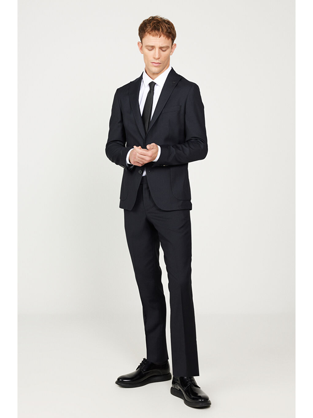 Erkek Lacivert Ekstra Slim Fit Dar Kesim Kırlangıç Yaka Takım Elbise-3