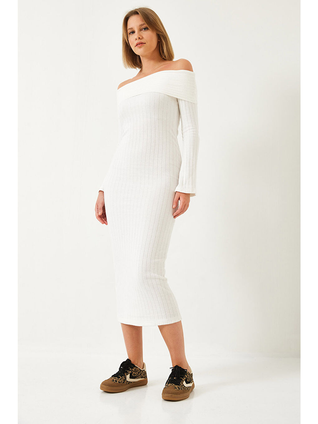 Beyaz Kadın Madonna Yaka İspanyol Kol Fitilli Elbise-3