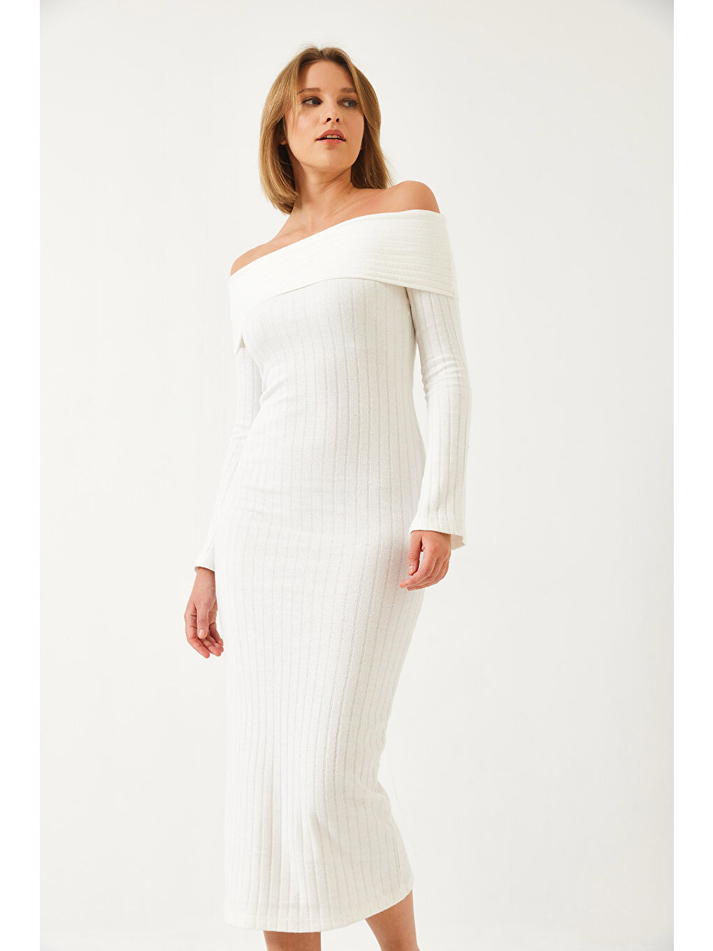 Beyaz Kadın Madonna Yaka İspanyol Kol Fitilli Elbise-4