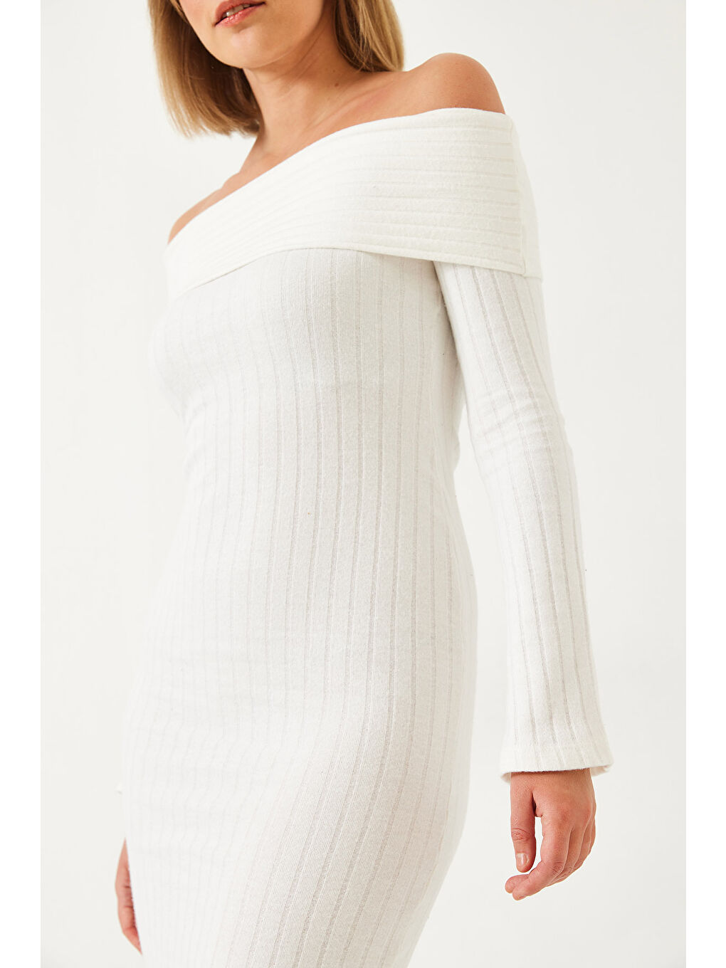 Beyaz Kadın Madonna Yaka İspanyol Kol Fitilli Elbise-5