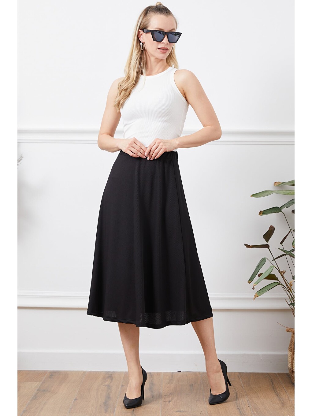 Siyah Fitilli Beli Lastikli Midi Boy Etek
