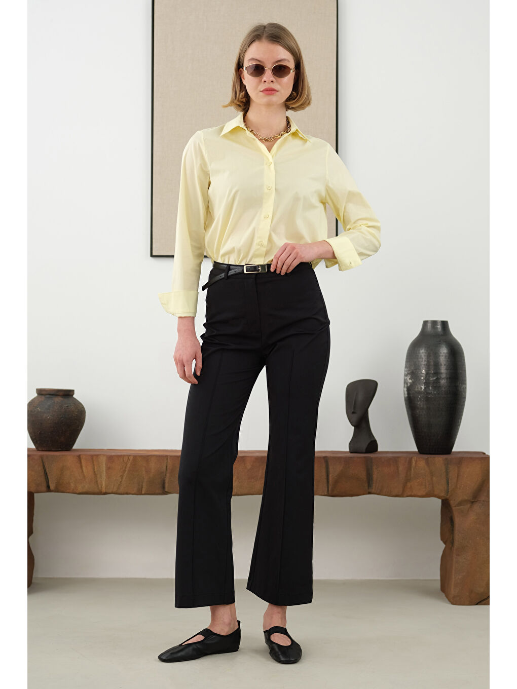 Önü Yarım Nervürlü Pantolon Siyah-4