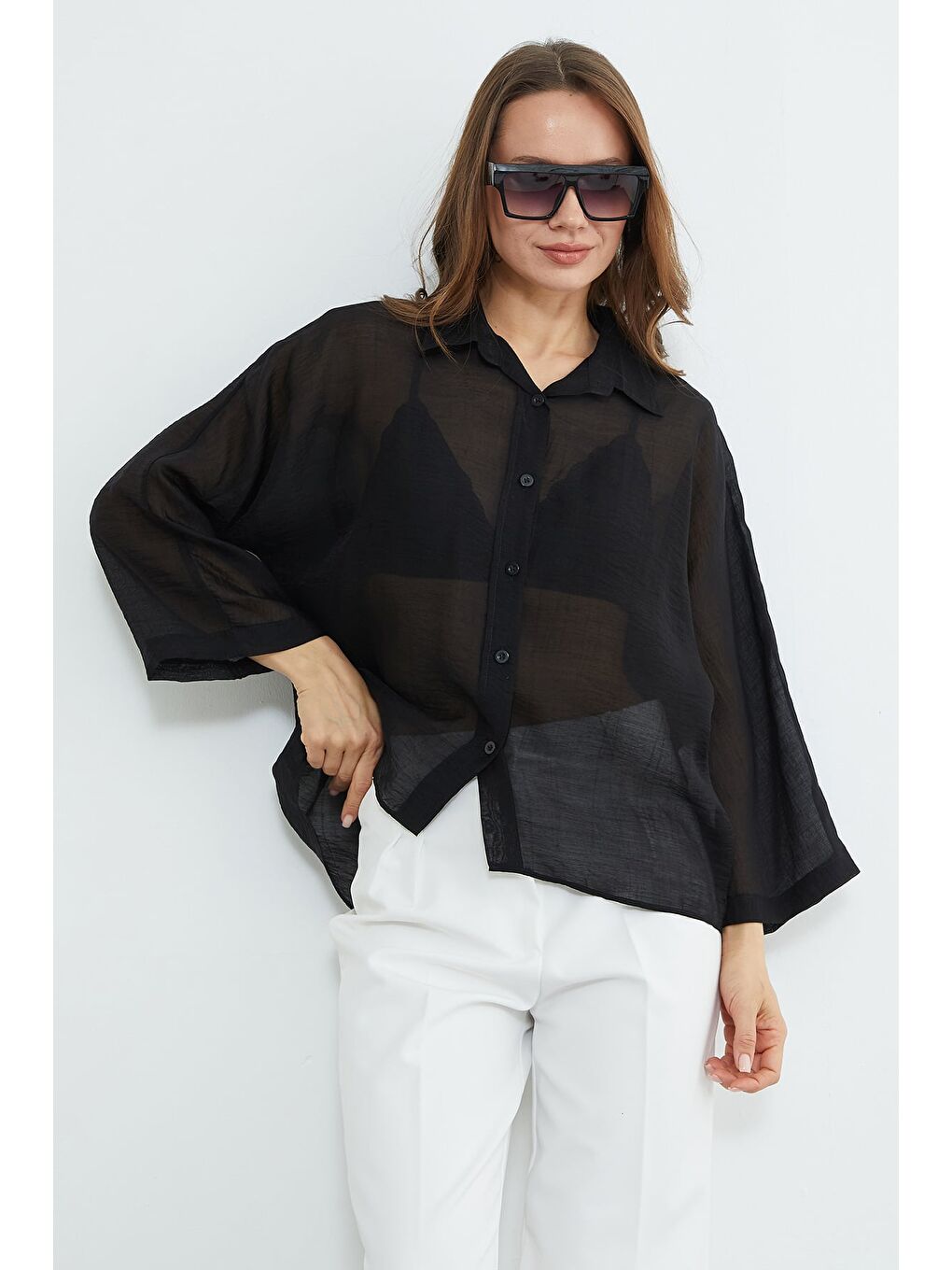 Siyah Jakarlı Kapri Kol Transparan Gömlek-4