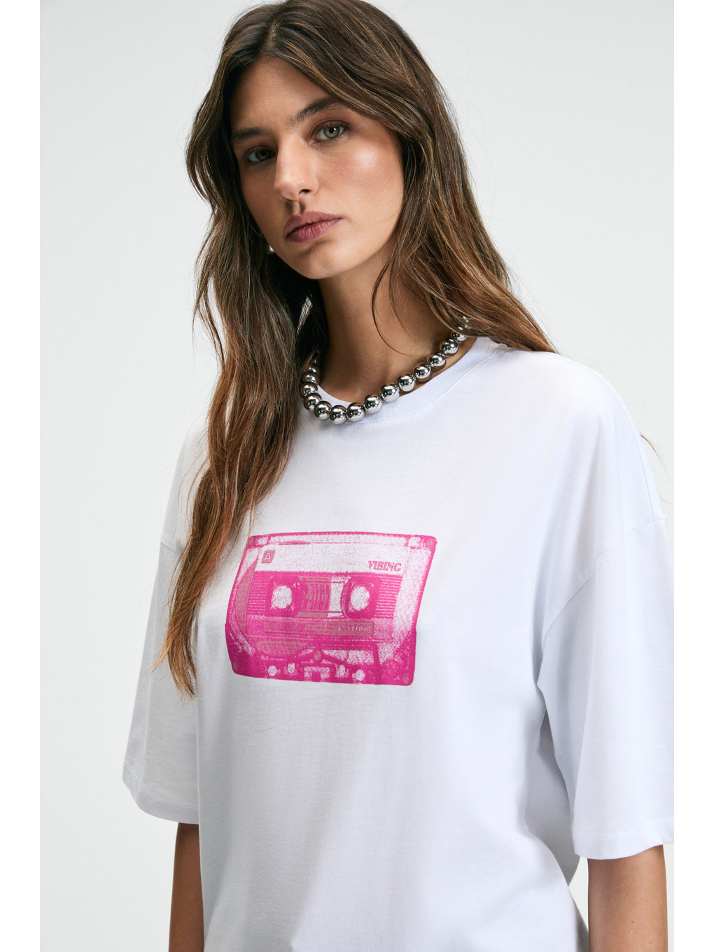 Lucenya Kadın Bisiklet Yaka Kısa Kollu Önü Baskı Detaylı Regular Fit Beyaz T-shirt
