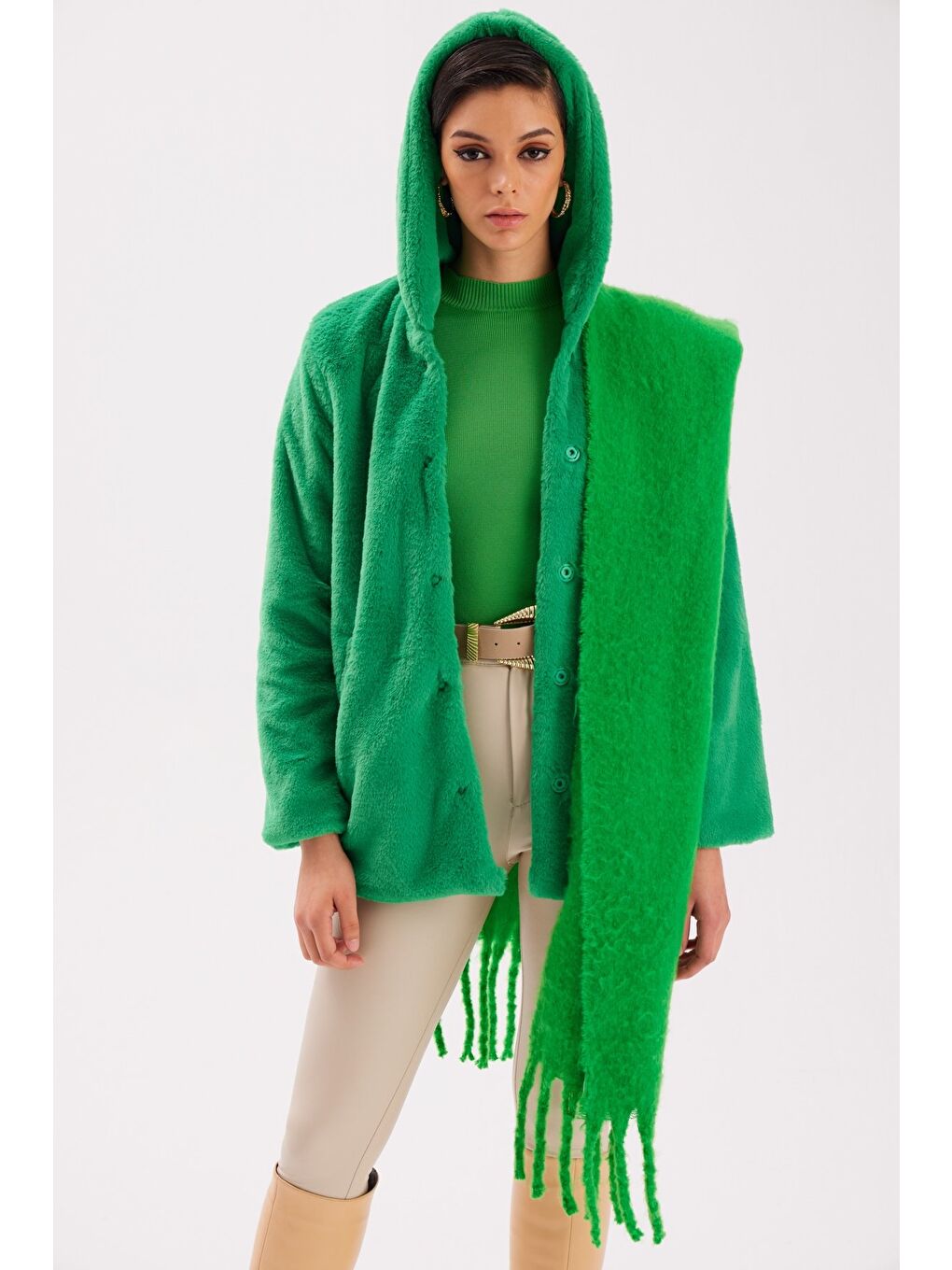 Astarlı Kapüşonlu Pelüş Mont - Yeşil