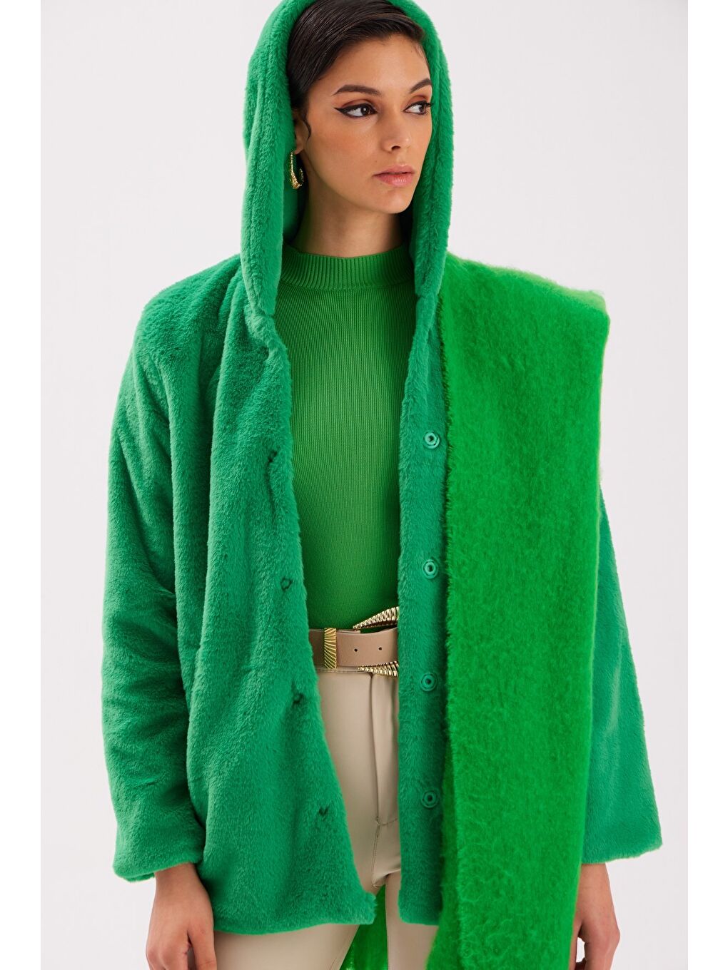 Astarlı Kapüşonlu Pelüş Mont - Yeşil-1