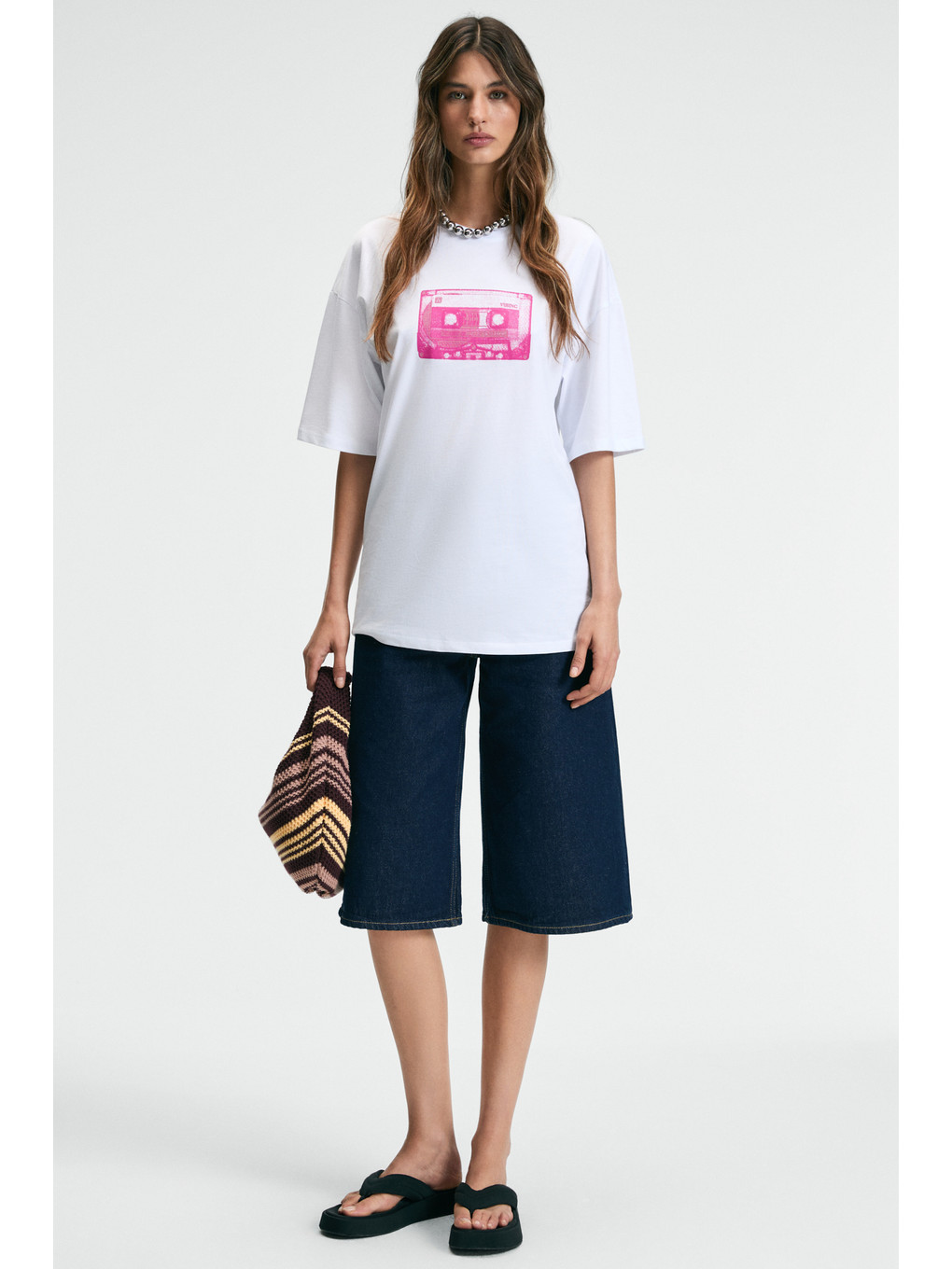 Lucenya Kadın Bisiklet Yaka Kısa Kollu Önü Baskı Detaylı Regular Fit Beyaz T-shirt-3