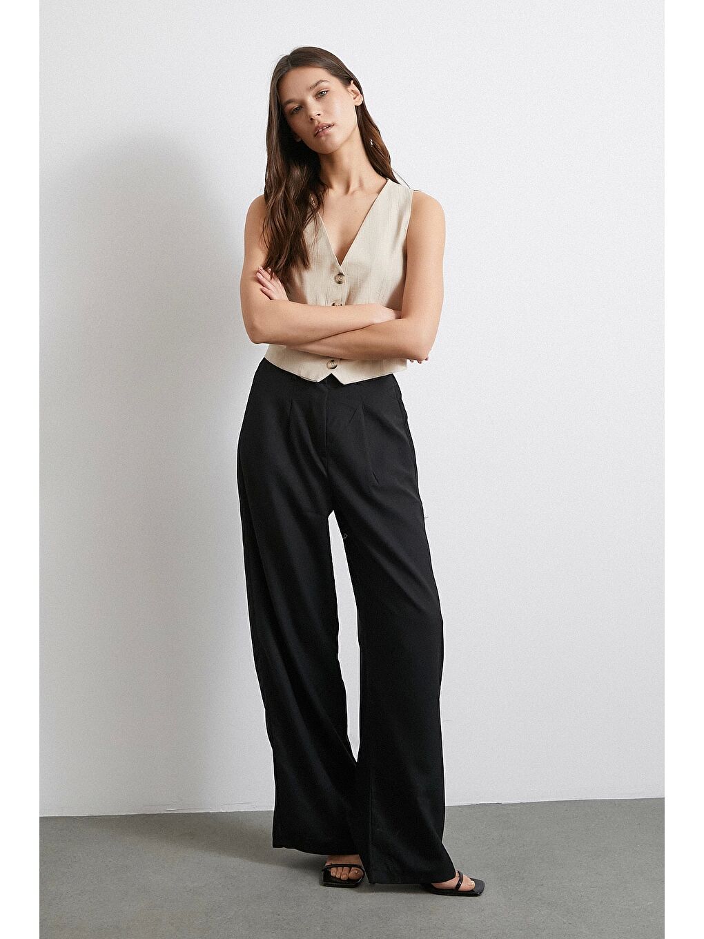 Yüksek Bel Beli Lastikli Geniş Paça Pantolon Siyah-2