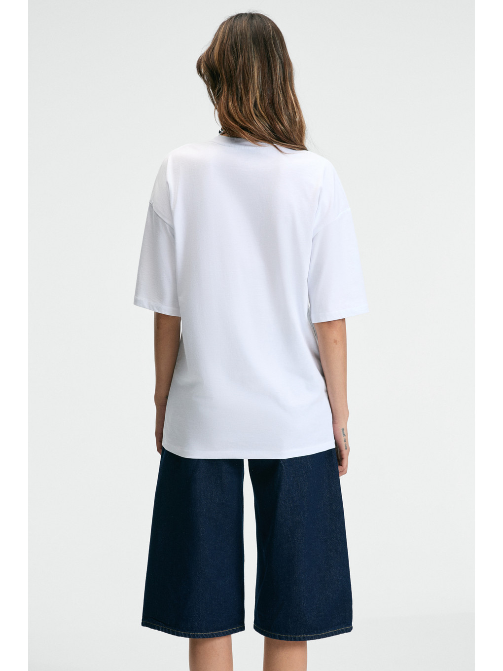 Lucenya Kadın Bisiklet Yaka Kısa Kollu Önü Baskı Detaylı Regular Fit Beyaz T-shirt-5