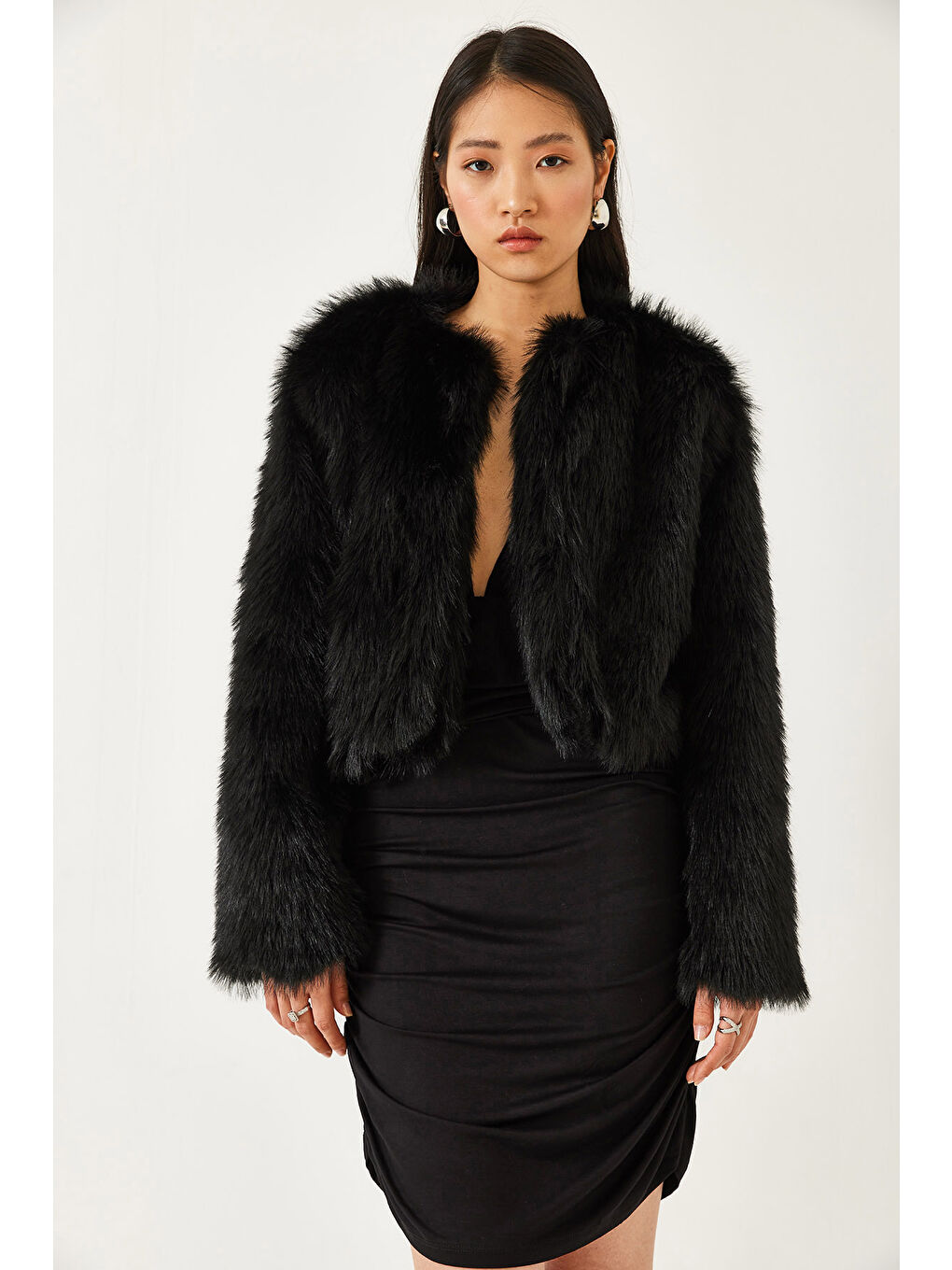 Siyah Kadın Suni Kürkllü Astarlı Mont-1