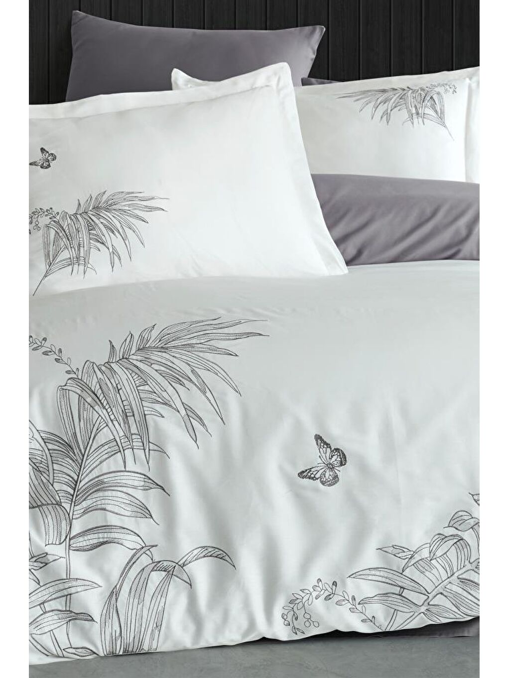 Karışık Tropical Nakışlı %100 Pamuk Saten Çift Kişilik Nevresim Takımı Krem Gri-2