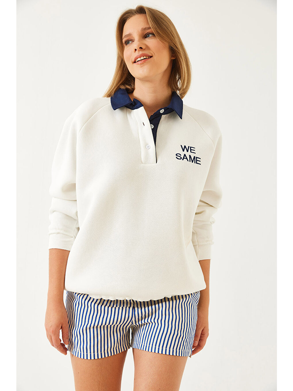 Beyaz Kadın Polo Yaka Üç İplik Şardonlu Sweatshirt-3