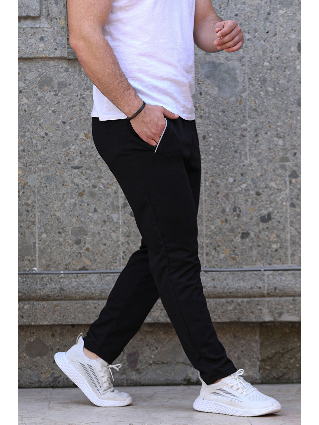 Siyah Baskılı Erkek Eşofman Altı-1