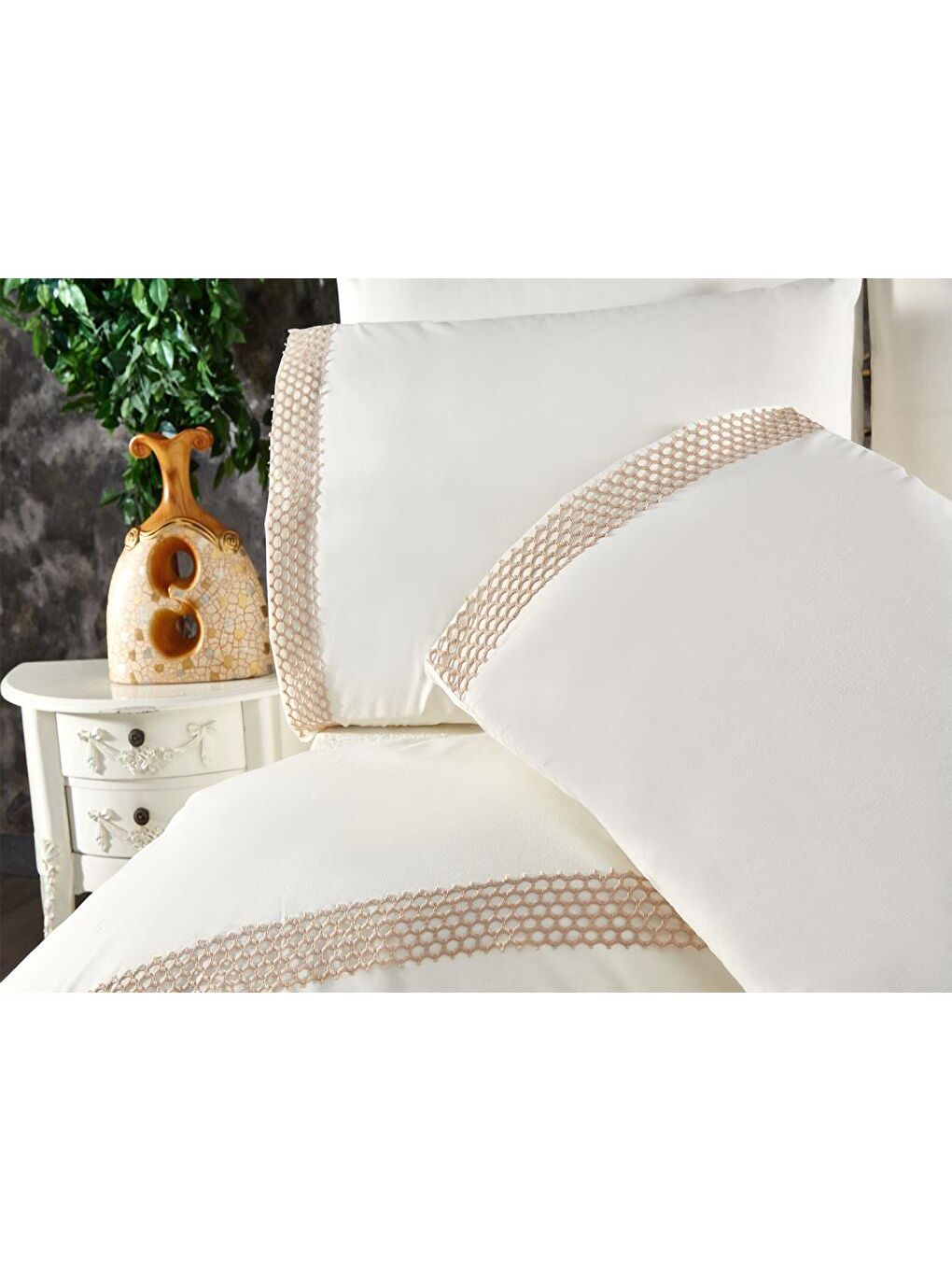 Karışık Tomira Dantelli 6 Parça Çift Kişilik Nevresim Takımı Krem Bej-4