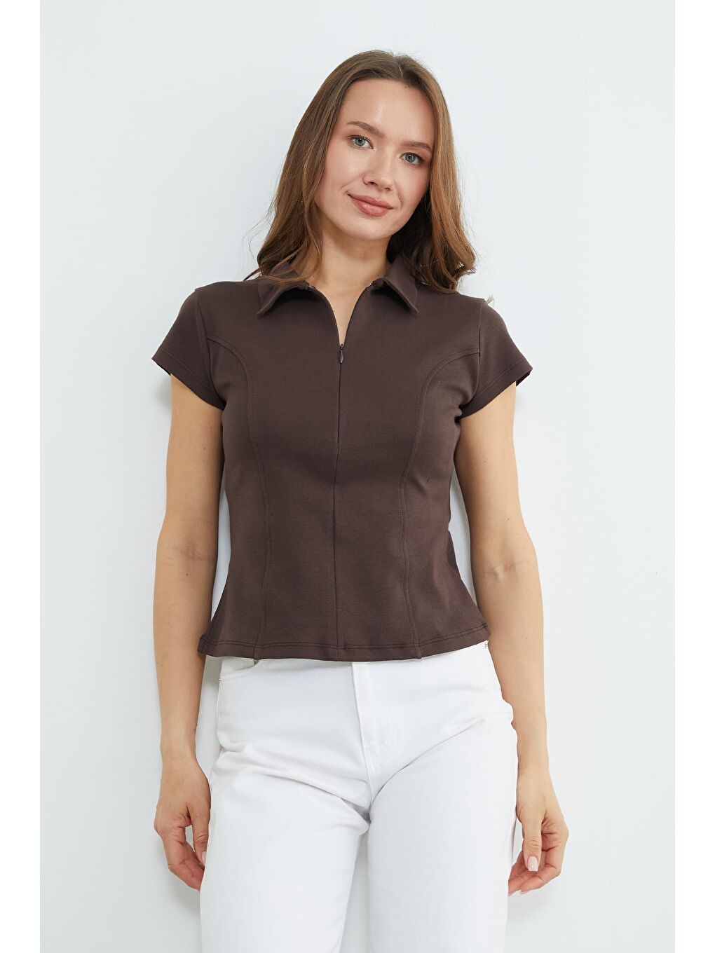 Kahverengi Basic Yarım Fermuarlı Polo Yaka Slim Fit Tişört-3