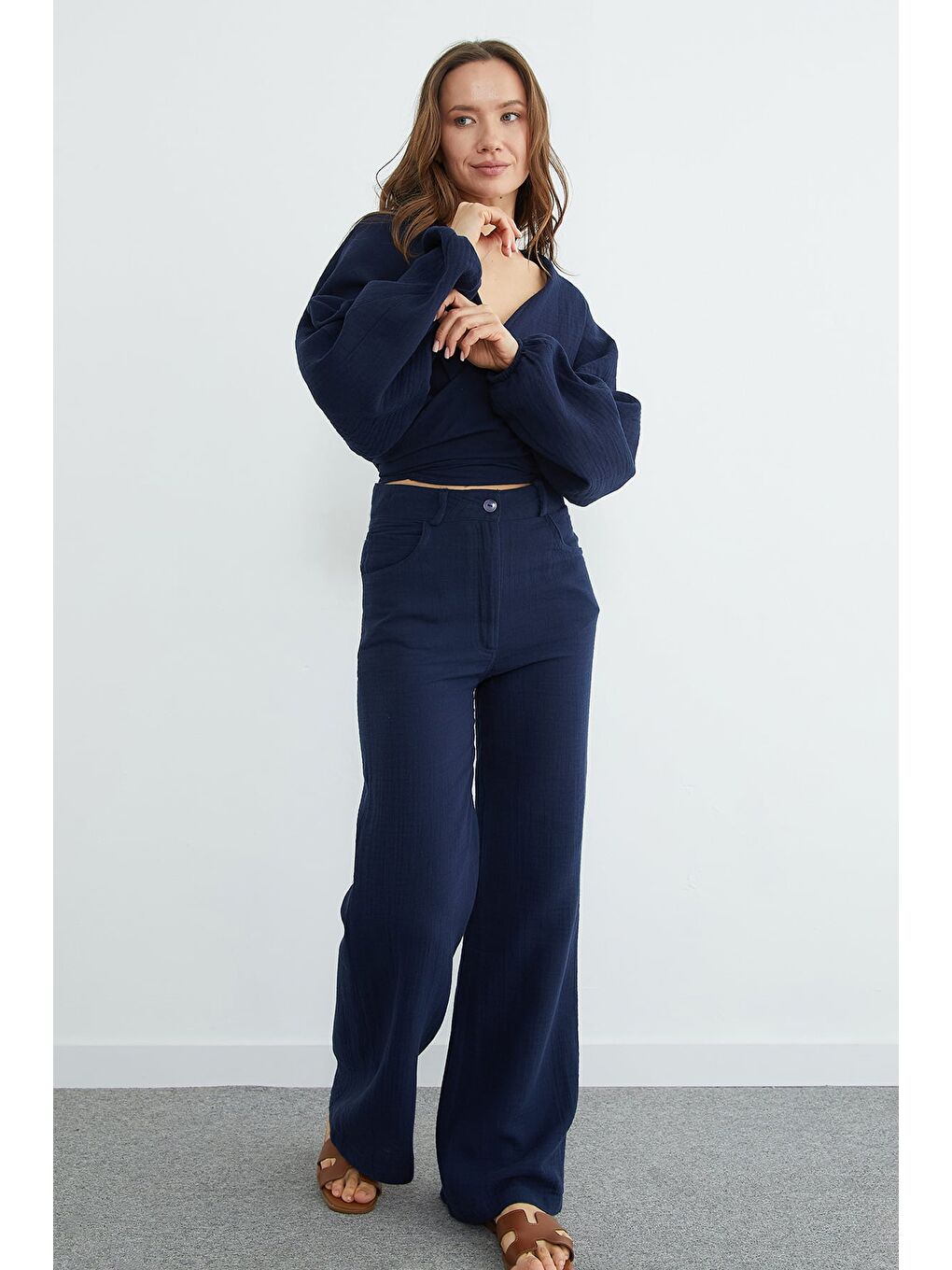 Lacivert Önü Bağlamalı Yarasa Kol Bluz-3