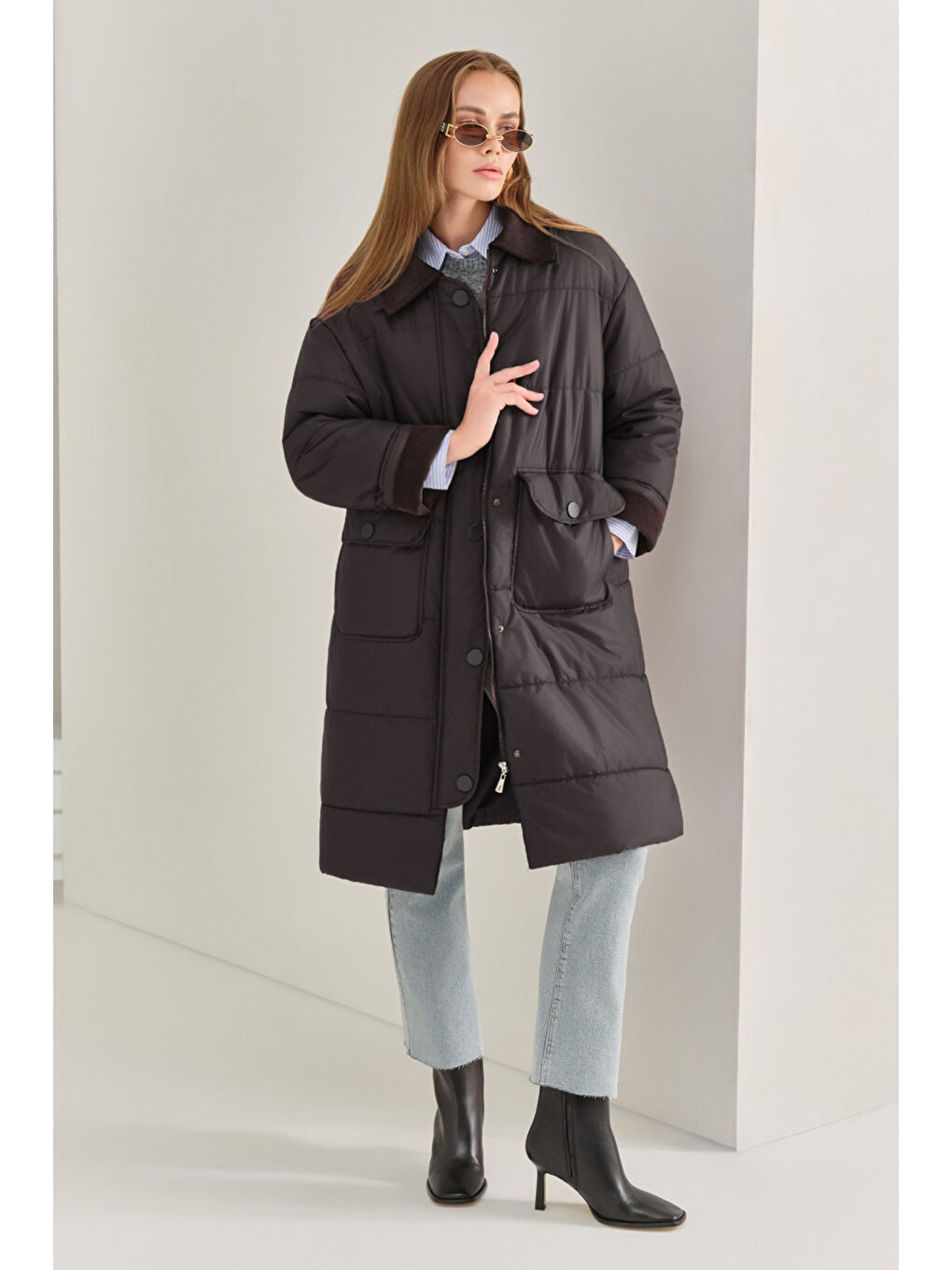 Fitilli Kadife Garnili Uzun Şişme Mont 35691 Siyah-4