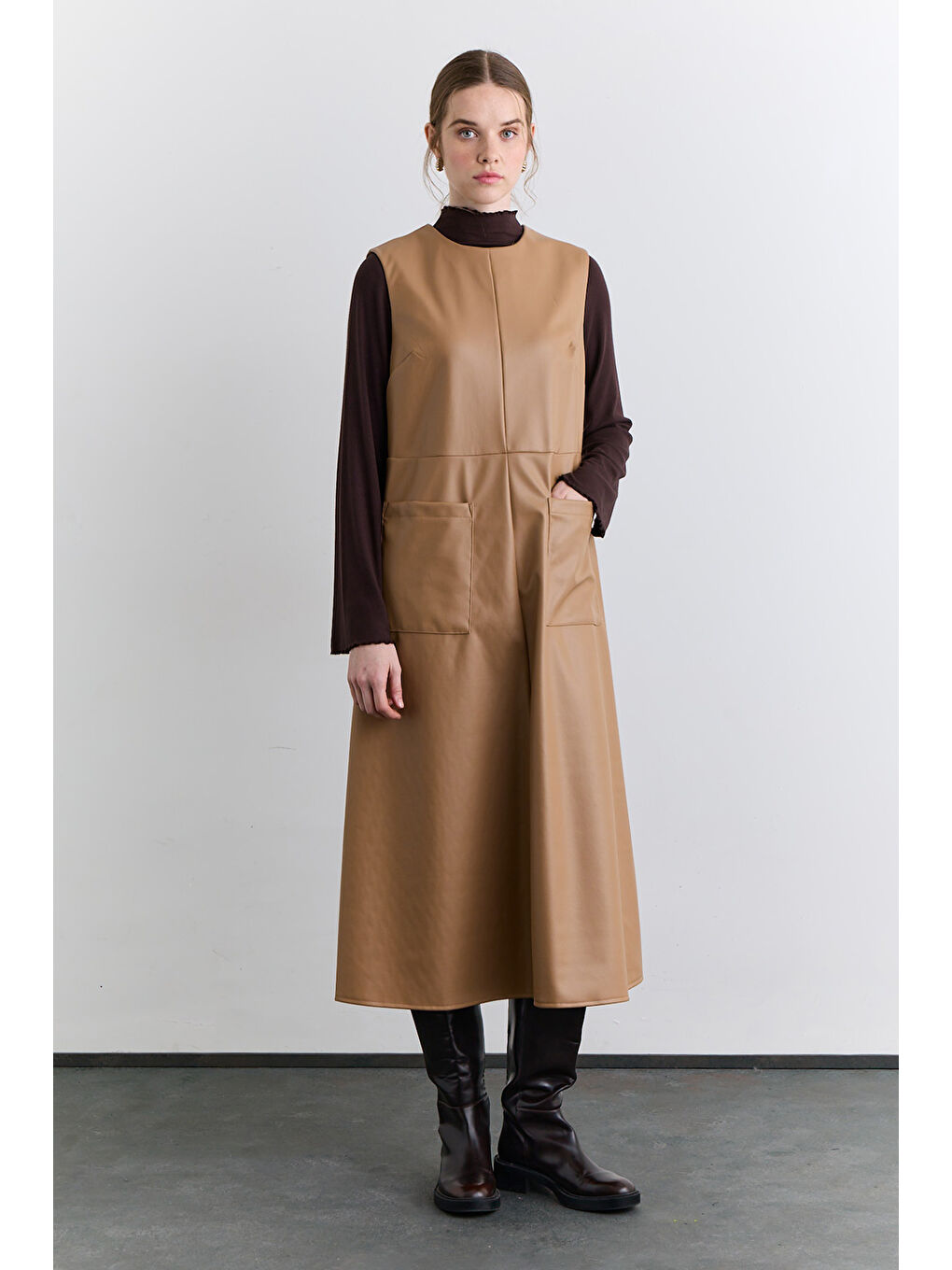 Kahverengi Cep Detaylı Deri Elbise Camel-1