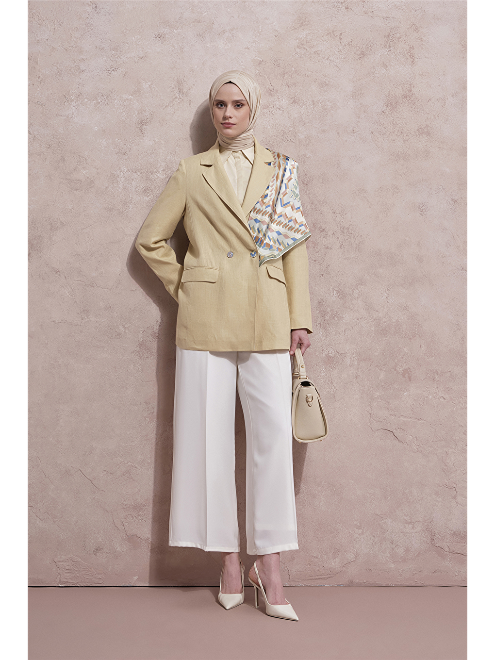 Lastikli Pileli Pantolon Ekru