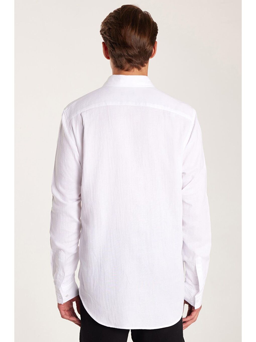 Erkek Slim Fit Dar Kesim Uzun Kollu %100 Pamuk Keten Doku Düz Biyeli Beyaz Gömlek-4