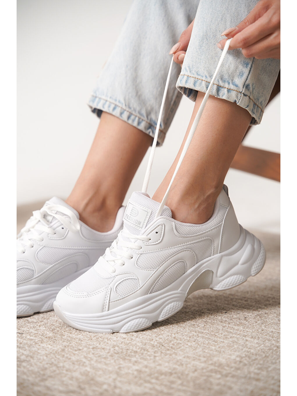 Beyaz D0164 Günlük Ortopedik Kadın Sneaker Spor Ayakkabı