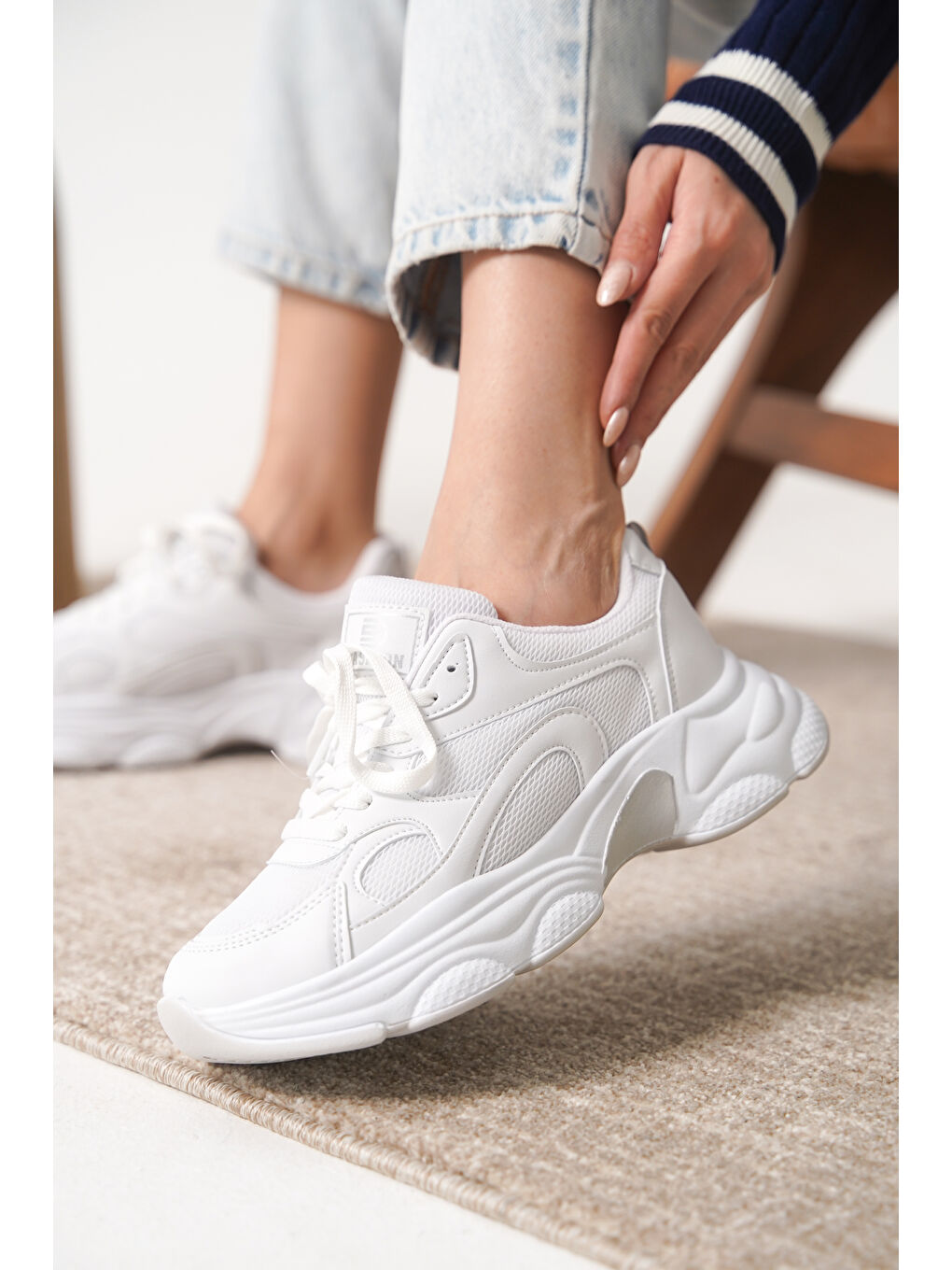 Beyaz D0164 Günlük Ortopedik Kadın Sneaker Spor Ayakkabı-2